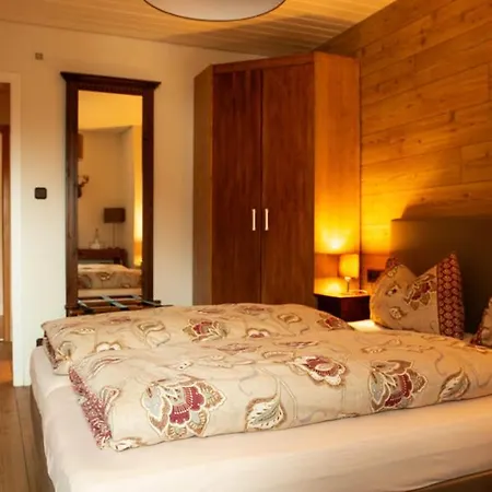 - Zur Post Guest house Pocking (Starnberg)