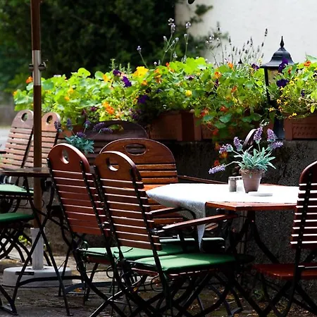 Guest house - Zur Post 3*